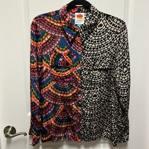 Farmrio M blouse with hearts.